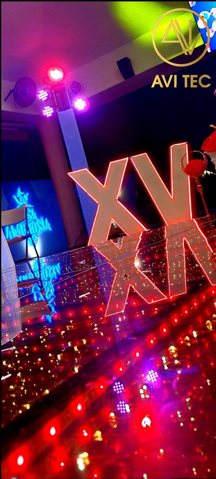 Cumpleaños & XV Años
